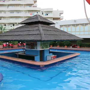 apartment-studio-benal-beach.hotelsinnerja.org/